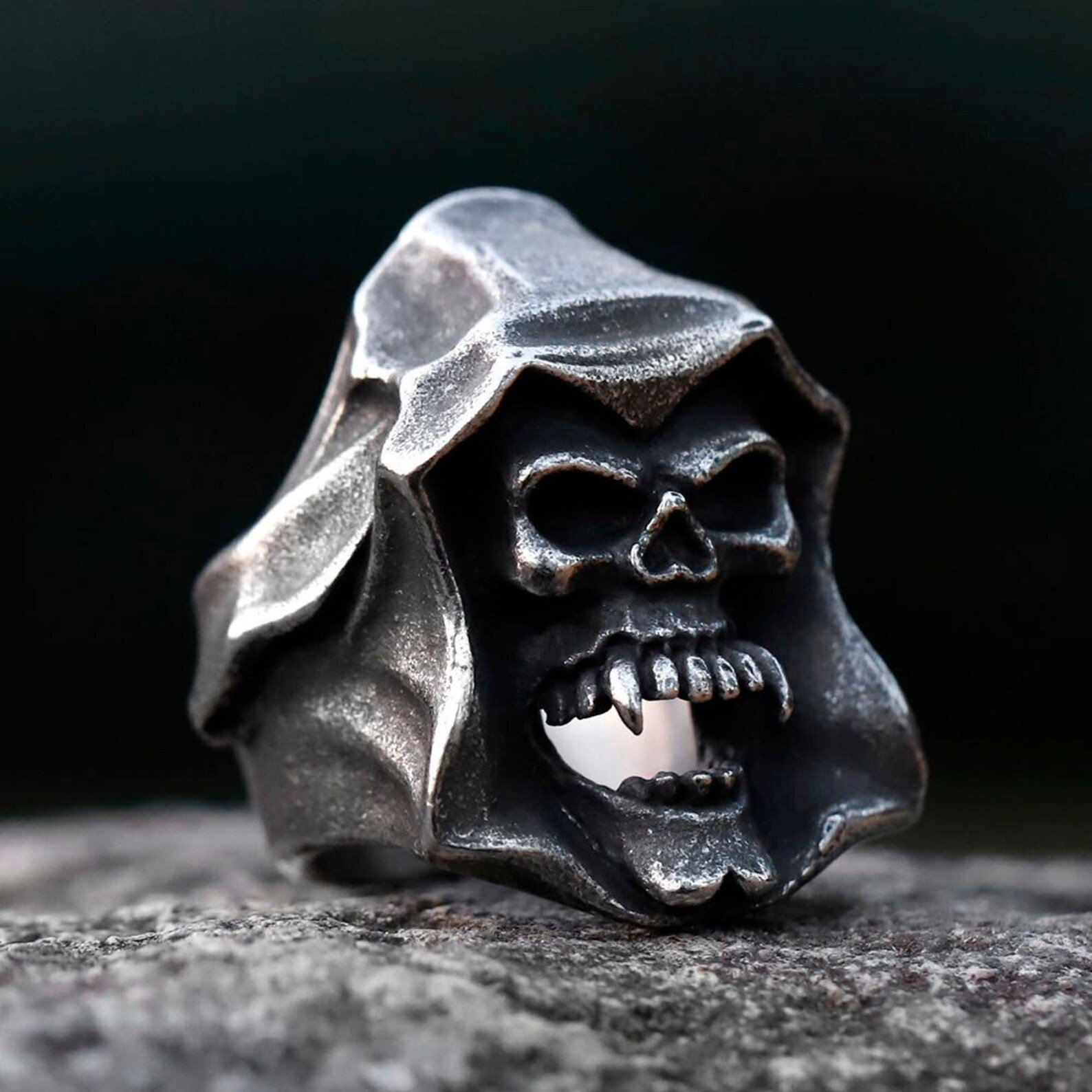 Vanna Grim Reaper Skull Punk Ring 316L Stainless Steel Gothic Skull Metal Skull Ring Biker Motorcycle